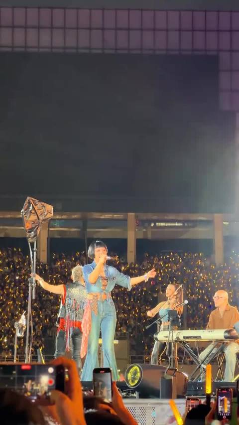 陶喆演唱Angel突遇大雨，方大同发文回应
