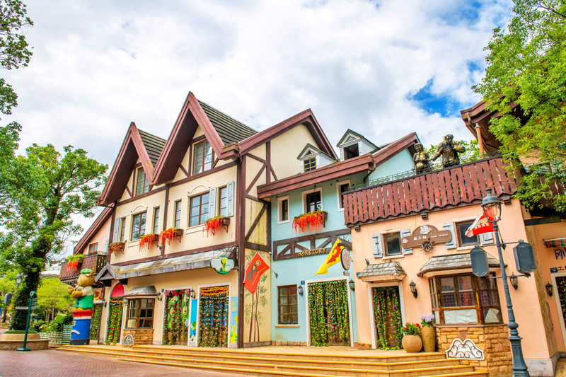 有着国内小瑞士美誉的茵特拉根小镇，不出国门就能感受到异国风情