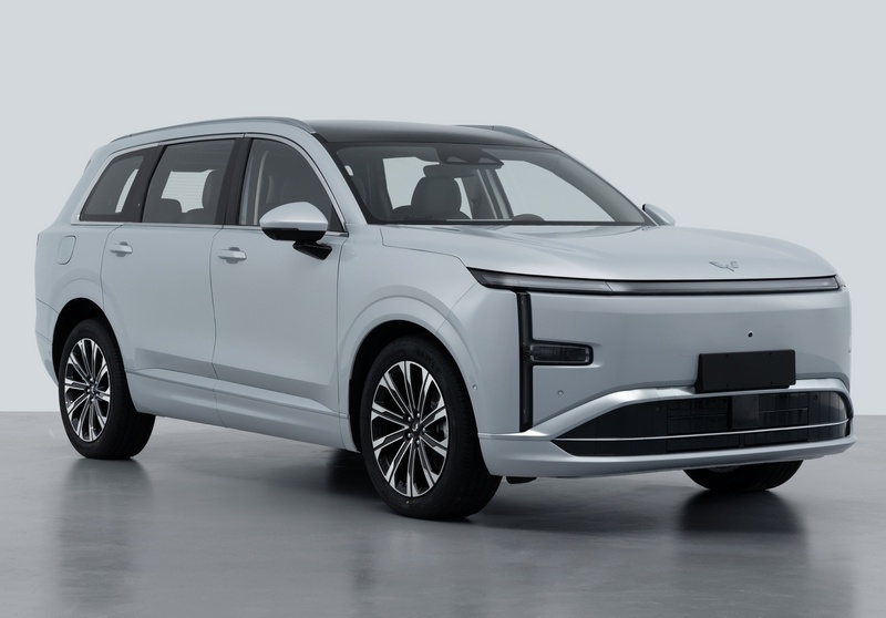 五菱星光L申报图曝光，提供5座6座及混动版本