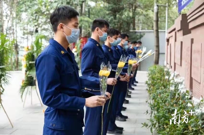 广东东江纵队纪念馆举行南京大屠杀死难者国家公祭日悼念活动休闲区蓝鸢梦想 - Www.slyday.coM 广东东江纵队纪念馆举行南京大屠杀死难者国家公祭日悼念活动休闲区蓝鸢梦想 - Www.slyday.coM