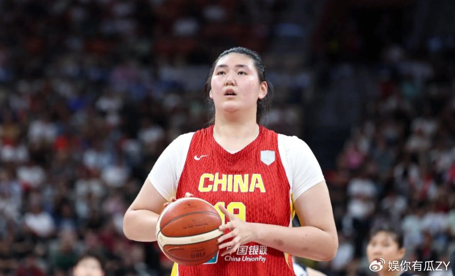 2米28张子宇被保送大学！网友直呼：中国第1高女大学生出炉！