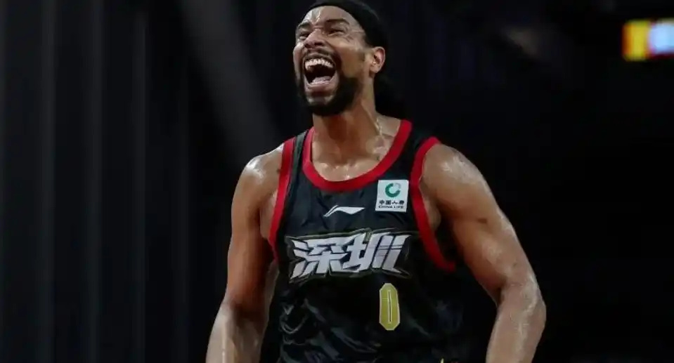 辽宁报价，萨林杰官宣，加盟新东家，年薪120万，曾和闵鹿蕾闹不和