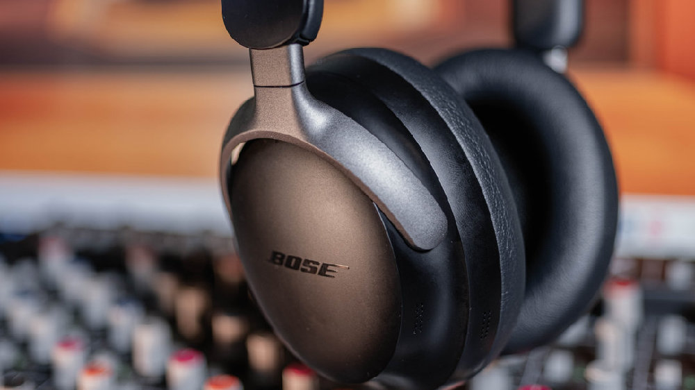 强势降临——Bose QC Ultra头戴式降噪耳机测评音频耳机声场_新浪新闻