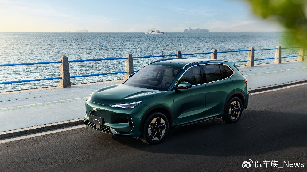 全系新增续航、驾控升级 2026款吉利银河E5升级不加价