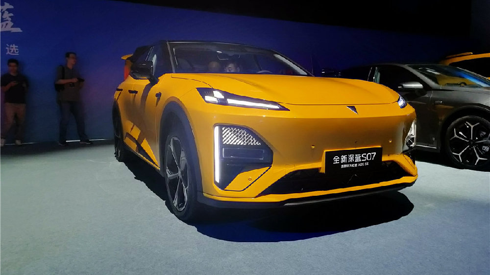 中德连线秋季上新，深蓝汽车跑出中国速度