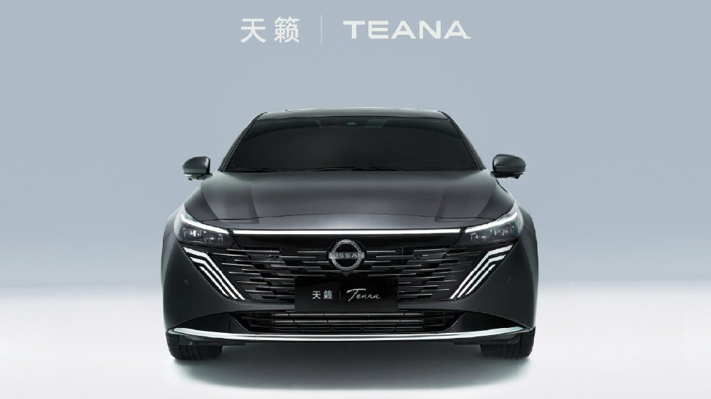 燃油车首个：日产新款天籁要搭载鸿蒙座舱，能否打个翻身仗？