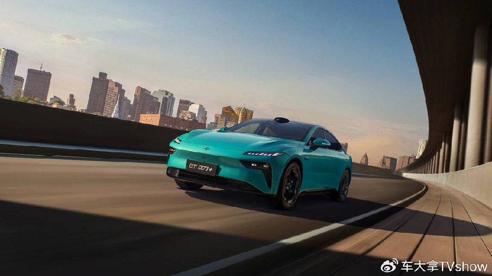 13.99万起！东风奕派eπ007+上市 14万级激光雷达四驱轿跑来袭