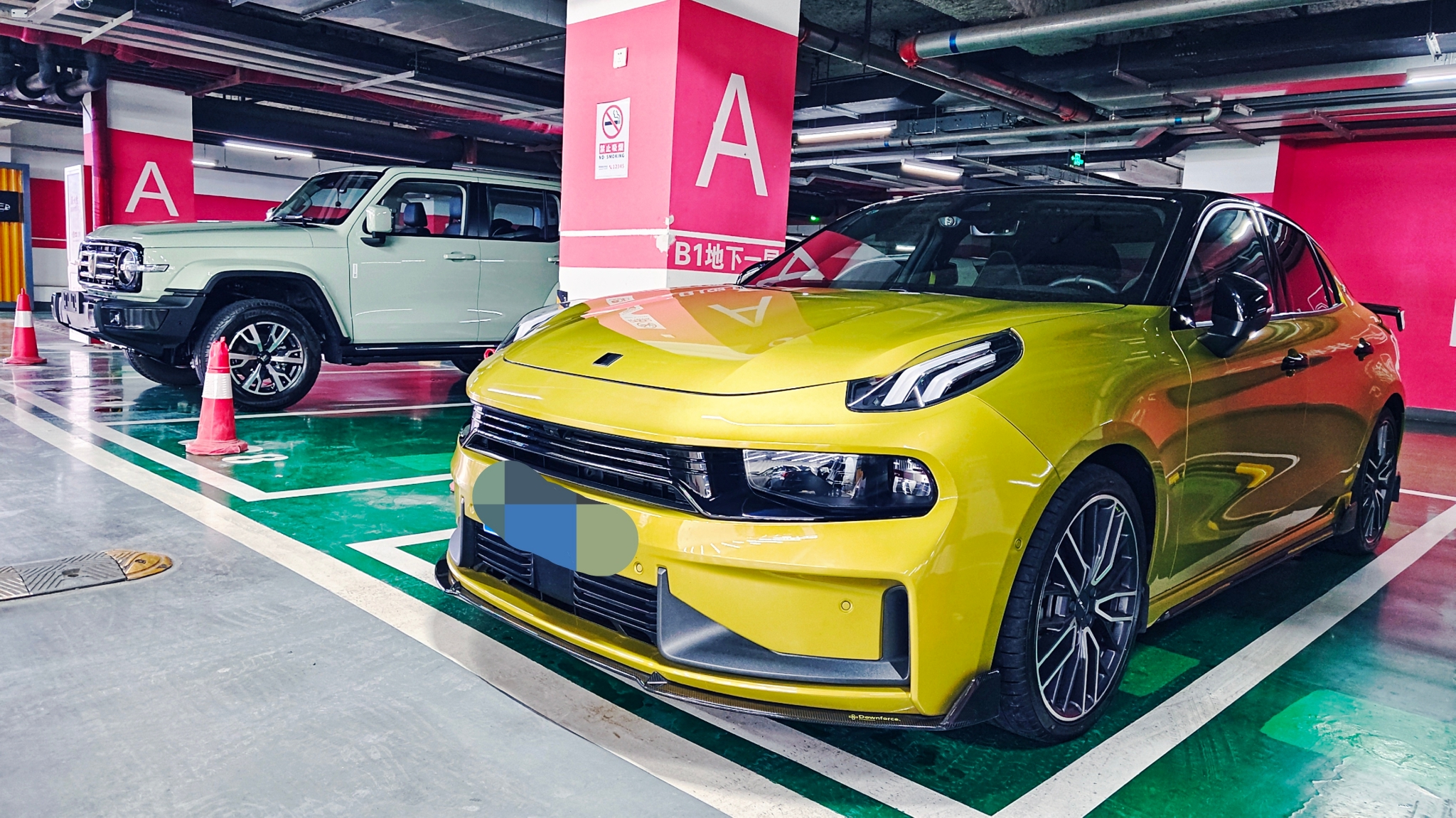 勤劳的我一口气洗了四辆车，不算洗车钱光停车费就一百多块……