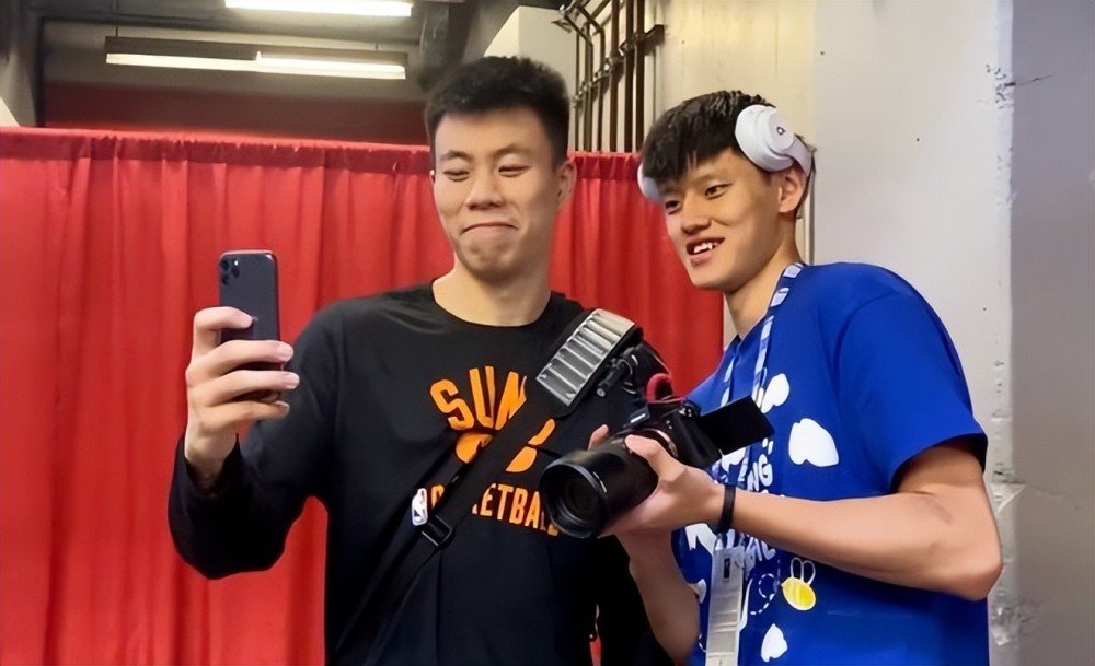 篮球开始了!65岁传奇李亚光被查,希望别晚节不保,网友提到杜锋休闲区蓝鸢梦想 - Www.slyday.coM 篮球开始了!65岁传奇李亚光被查,希望别晚节不保,网友提到杜锋休闲区蓝鸢梦想 - Www.slyday.coM
