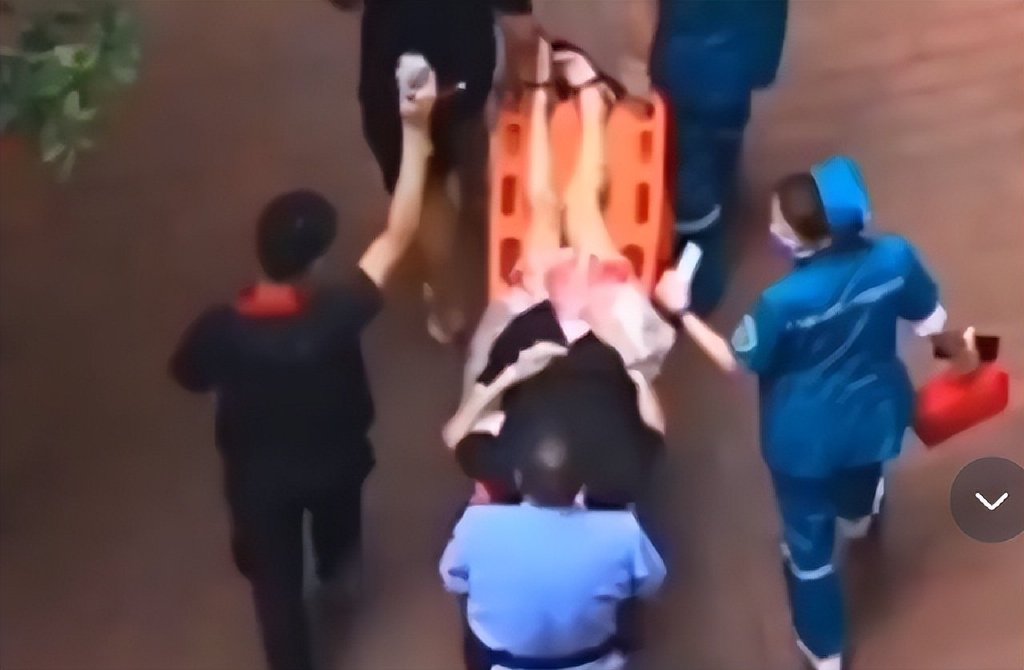 李强女友出轨滥情,还是有夫之妇,杀死渣女和孩子后坠崖身亡!休闲区蓝鸢梦想 - Www.slyday.coM 李强女友出轨滥情,还是有夫之妇,杀死渣女和孩子后坠崖身亡!休闲区蓝鸢梦想 - Www.slyday.coM