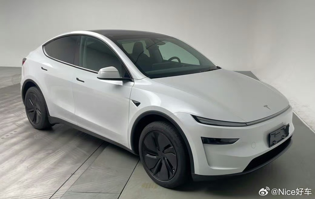 大晚上的搞那么多新车出来，还让不让人家睡 等会，比亚迪1102匹新车又来了！