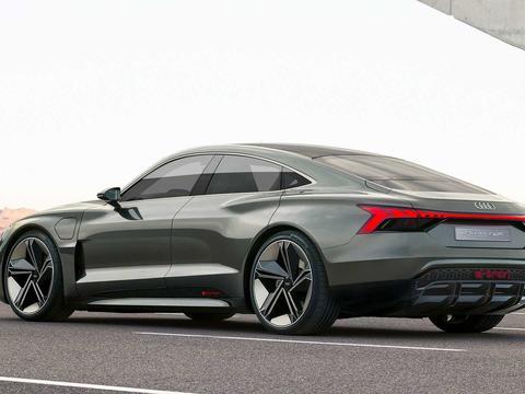 Taycan的表兄，奥迪e-tron GT路试谍照曝光