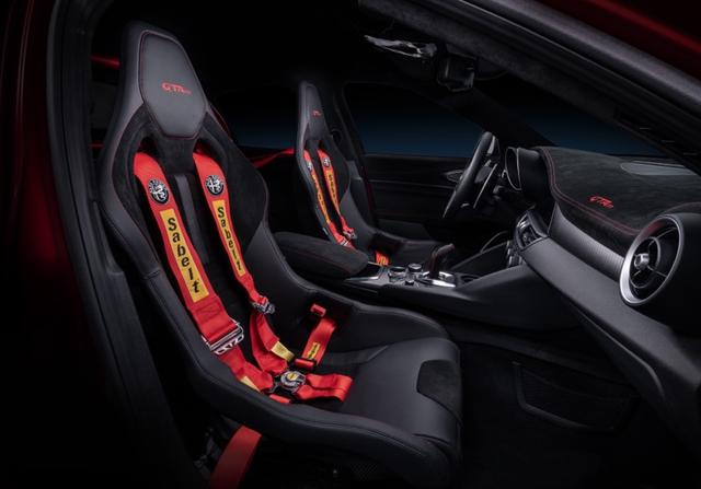 阿尔法·罗密欧Giulia GTA/GTAm全球限量500台发售