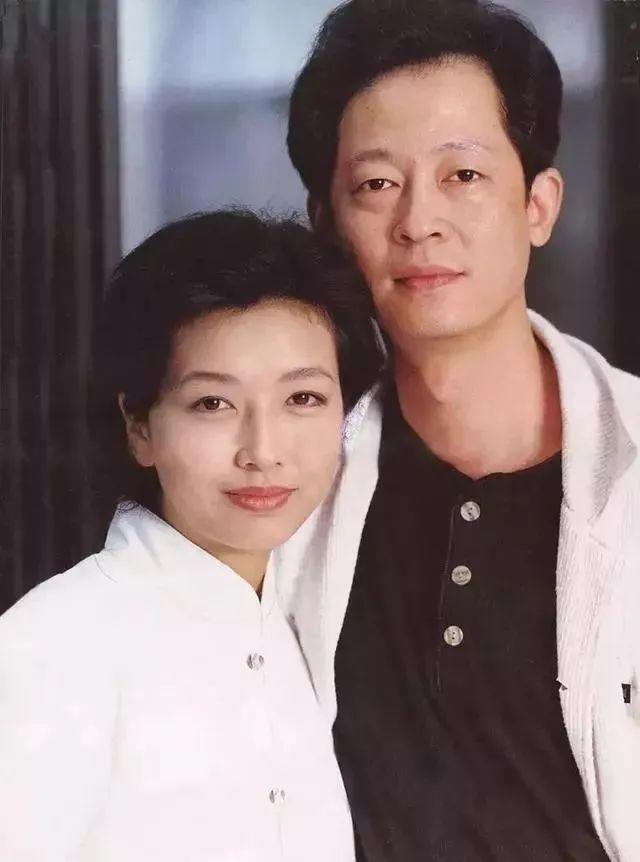 江珊：和王志文从荧屏走到现实，和靳东分手后与小15岁鲜肉相恋