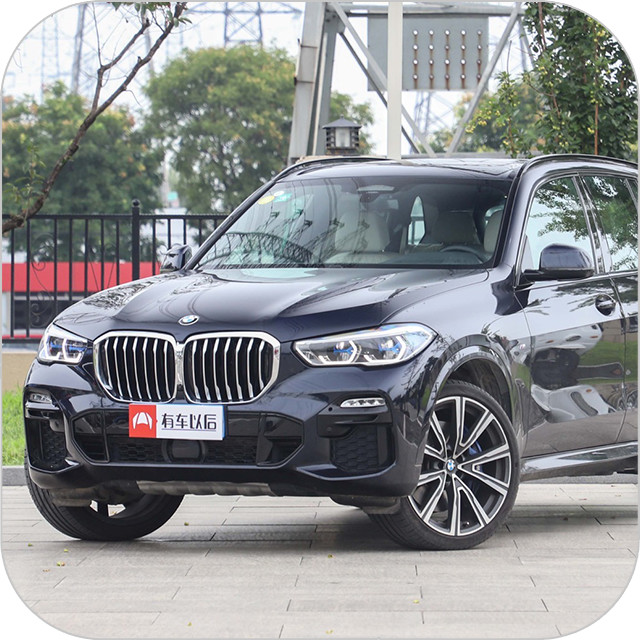 2.0T+8AT，性价比最高的宝马SUV之一，多数男人都喜欢