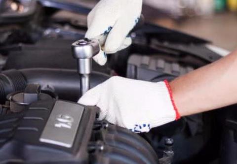 不管车贵不贵，记得定期清理这些地方，油耗降低动力提升