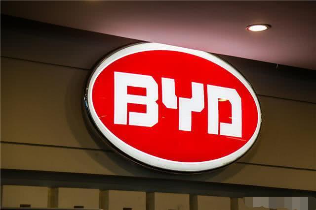 特斯拉和比亚迪差距有多大？对比各项数据，差距很明显