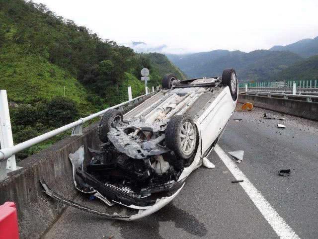 轮胎多久必须换一次？修车师傅：最好不要超过这时间