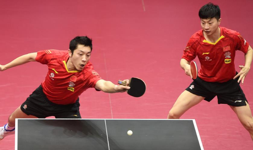 马龙许昕顺利晋级男双决赛,两大主任赛后采访表示,年纪大照样赢 马龙许昕顺利晋级男双决赛,两大主任赛后采访表示,年纪大照样赢