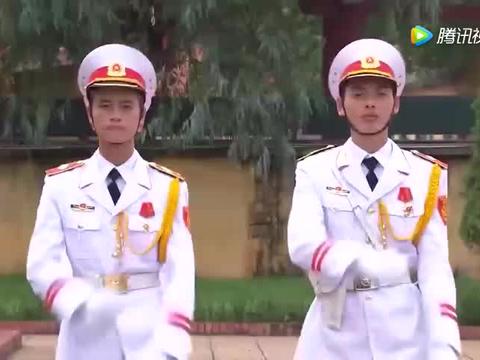 越南的升旗仪式，不对比就没有伤害，气势和我们没法比