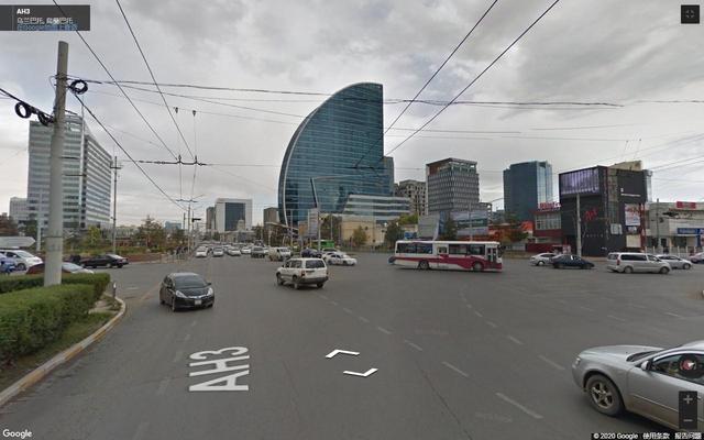 外蒙古乌兰巴托,看不到一点草原民族的踪迹,比得上国内三线城市