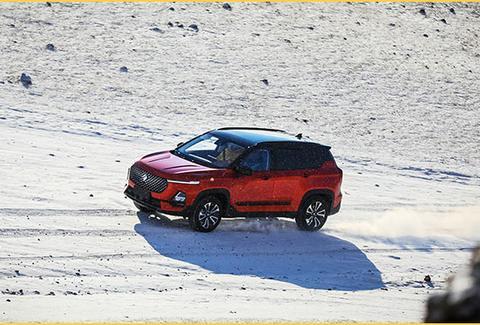 汽车底盘悬架是什么，有哪些分类及作用?