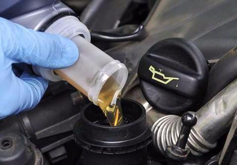 学学这几个简单的汽车保养技巧，自己保养汽车更放心！