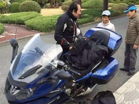 日本很发达，为啥基本没有电动车？网友知道原因后：真聪明