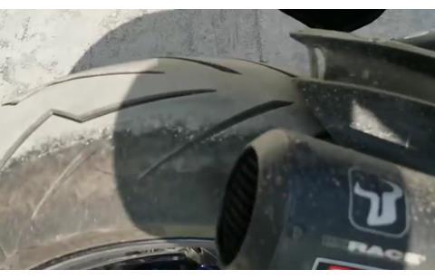 改杜卡迪同款“透明盖”的贝纳利752S，排量754CC，4.1秒破百