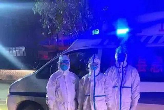 集体放弃抗疫补助，登报、录视频，咋越看越假？