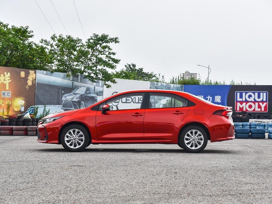 家里有小孩!轩逸/卡罗拉/昂克赛拉/雷凌,谁更适合奶爸?