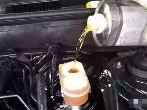 刹车油何时更换？不换行不行？