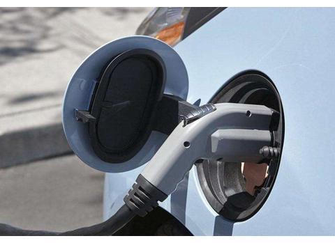 为啥有些买油电混动的人后悔了？内行人说出实情，现在知道还不晚