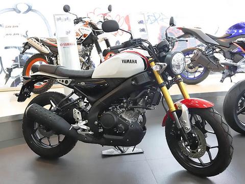 高颜值复古小钢炮 雅马哈XSR155 2020款实拍