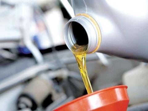 保养只换机油是不够的，要想汽车寿命延长，这四个地方别忘了换