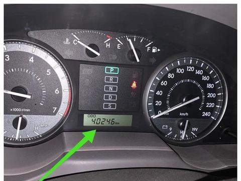 4万多公里的丰田检修，车主说他学会一个技术，清洗匹配节气门