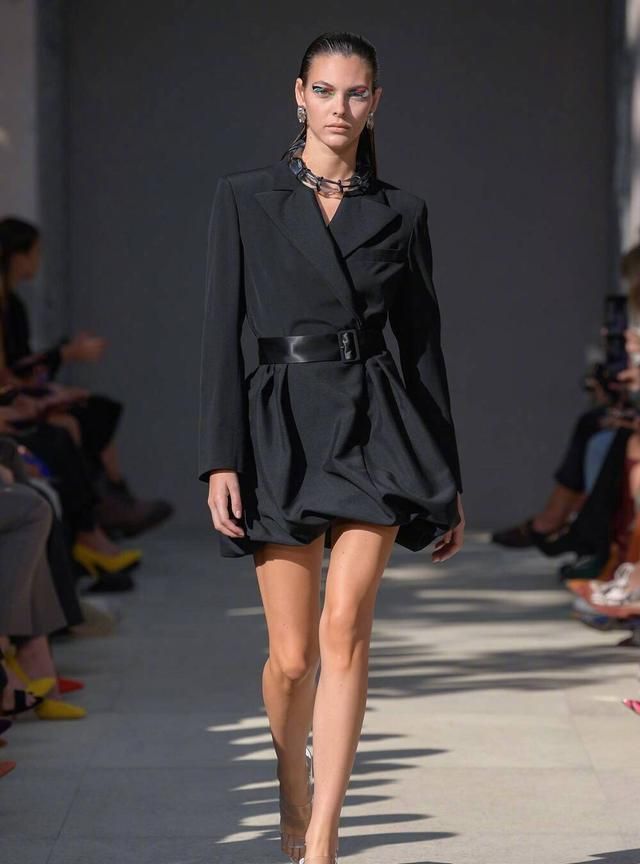 Salvatore Ferragamo 2020,高级的多变色彩,美爆系列