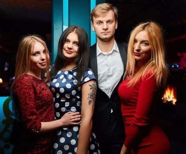 白俄罗斯人口男女比例_白俄罗斯历年女性占总人口比重--快易数据