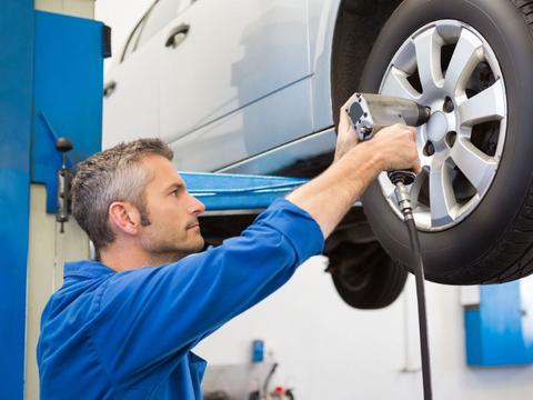 五油、四滤、三水到底是什么？了解后汽车保养才不会被坑！