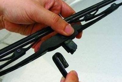 这几个汽车保养项目，自己动手就能做，省钱又放心！