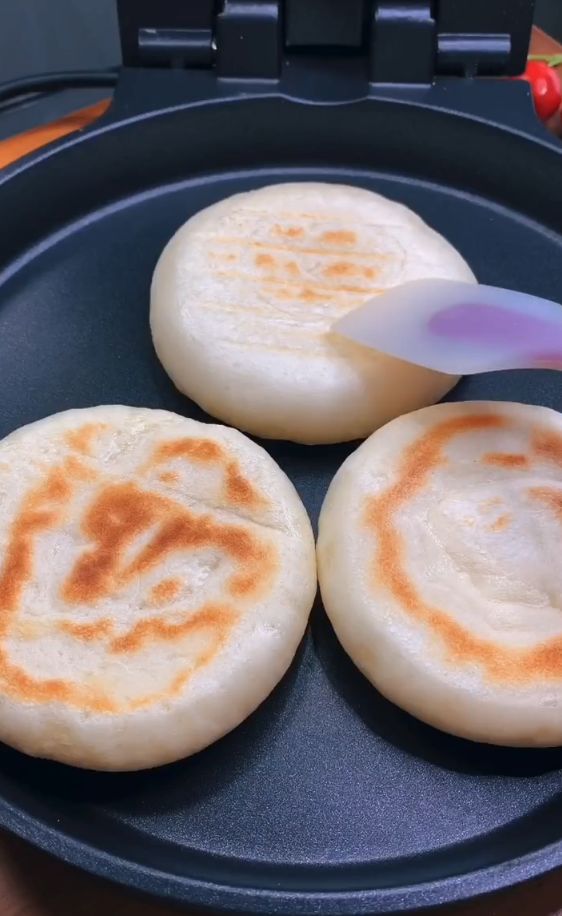 肉夹馍做法,肥而不腻,好吃到停不下来