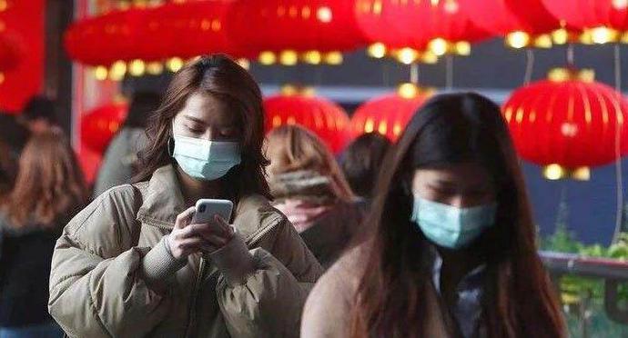 留学生瞒着家人突然回家过年 新浪（移动端）