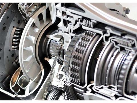 变速箱油多久更换一次？修车师傅：千万别等到变速箱大修才知道