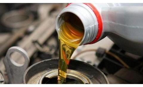 保养一次汽车，就给它换一个品牌的机油，你觉得行不行？