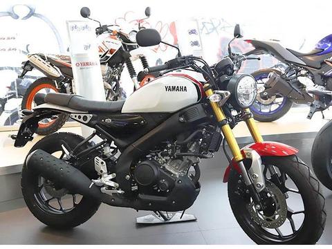 高颜值复古小钢炮 雅马哈XSR155 2020款实拍