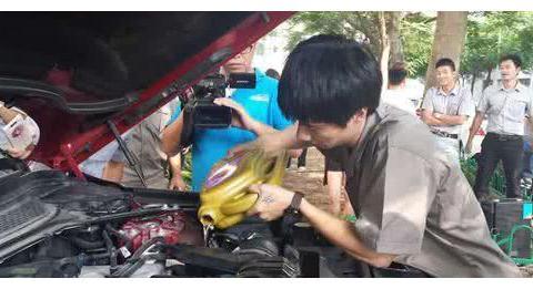 汽车保养换机油，有必要用全合成机油吗？修车师傅告诉你