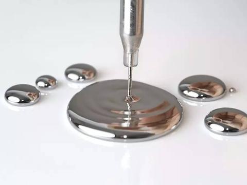 喝一口水银的危害大，还是掉进水银池的危害大？...