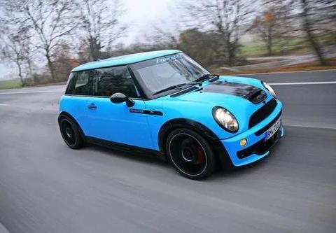 每天车闻：保时捷：投资的是蔚来资本，宝马MINI工厂也宣布停工