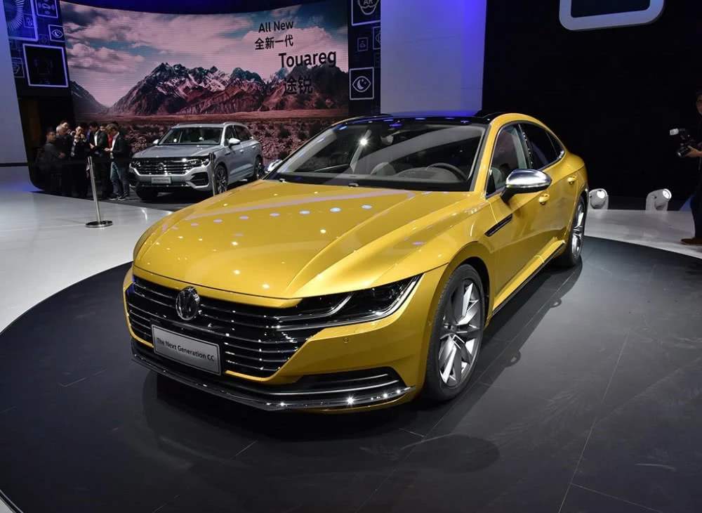 30万左右买啥车?老而经典是宝马,新潮还得看蔚来?CT5呢?