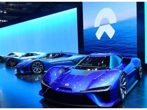 蔚来汽车再添新操控方式，这次与小米合作，打造腕上智能遥控器！